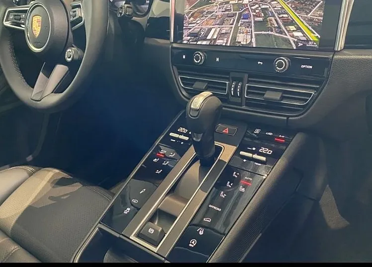 Zunanja slika - Porsche Macan - 2.0 PASM+Sport Chrono+Panorama+Porsche Approved - 13
