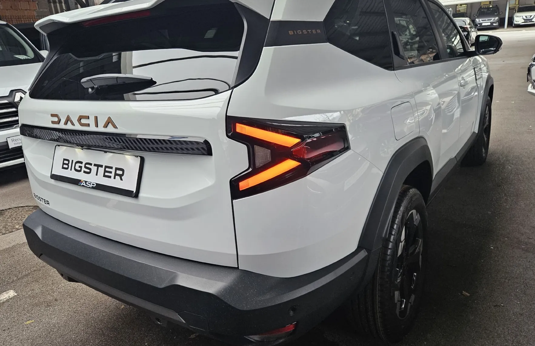 Zunanja slika - Dacia Bigster - mild hybrid-G 140 Extreme - 4