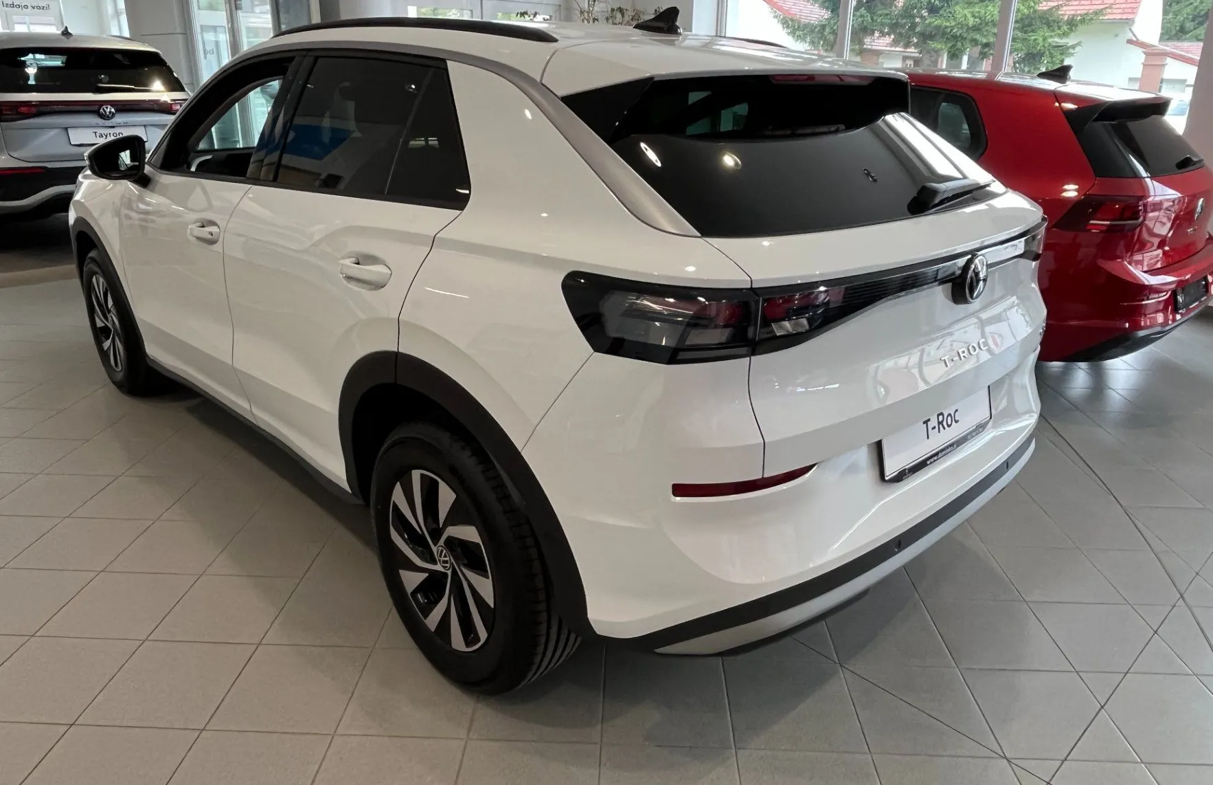 Zunanja slika - Volkswagen T-Roc - 1.5 eTSI Life DSG - 3