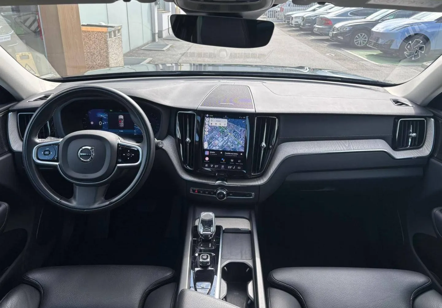 Notranja slika - Volvo XC60 - VOLVO  B5 INSCRIPTION Avt. LED-PANO-KLJUKA-H - 9