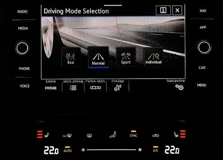 Zunanja slika - Volkswagen Passat - Variant 2.0TDI-200KM-4M-2X-R-LINE-VIRTUAL-KAMERA-IQ-LIGHT- - 14