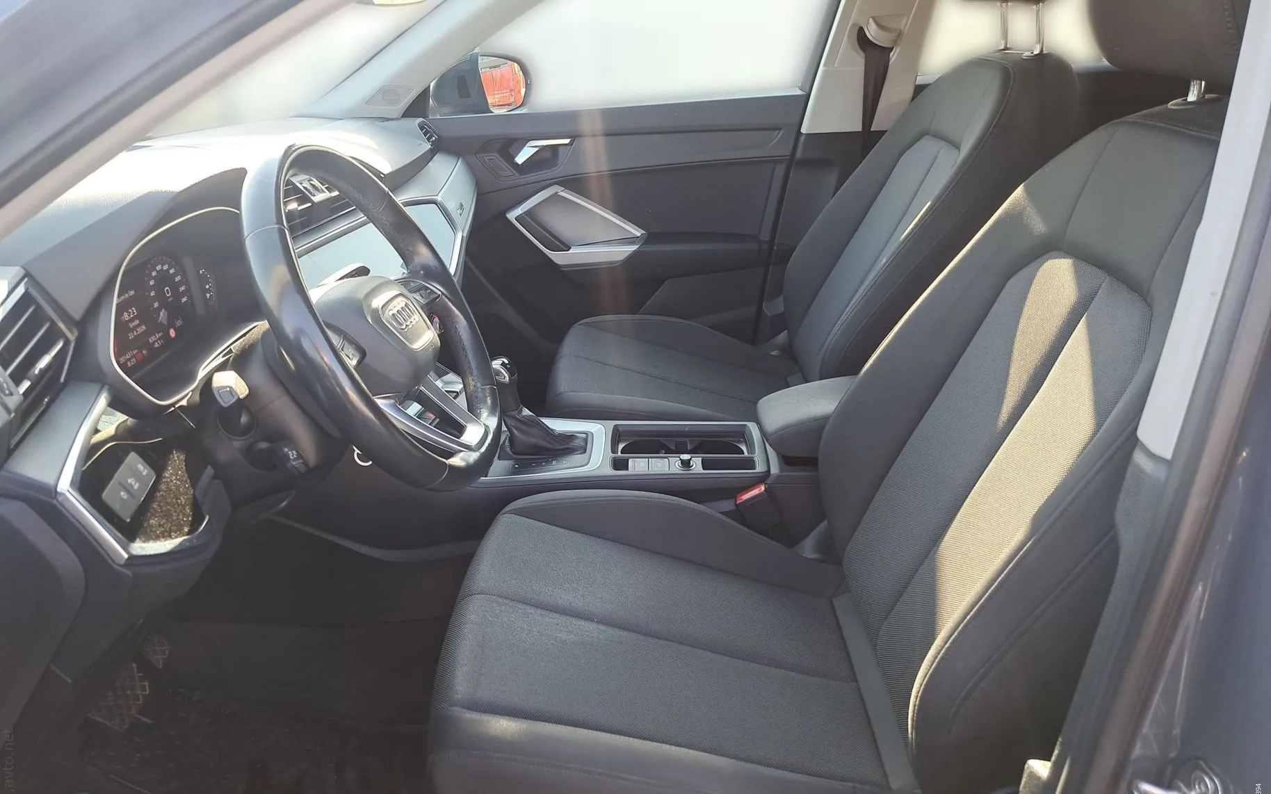 Notranja slika - Audi Q3 Sportback - 35 TDI S tronic - 7