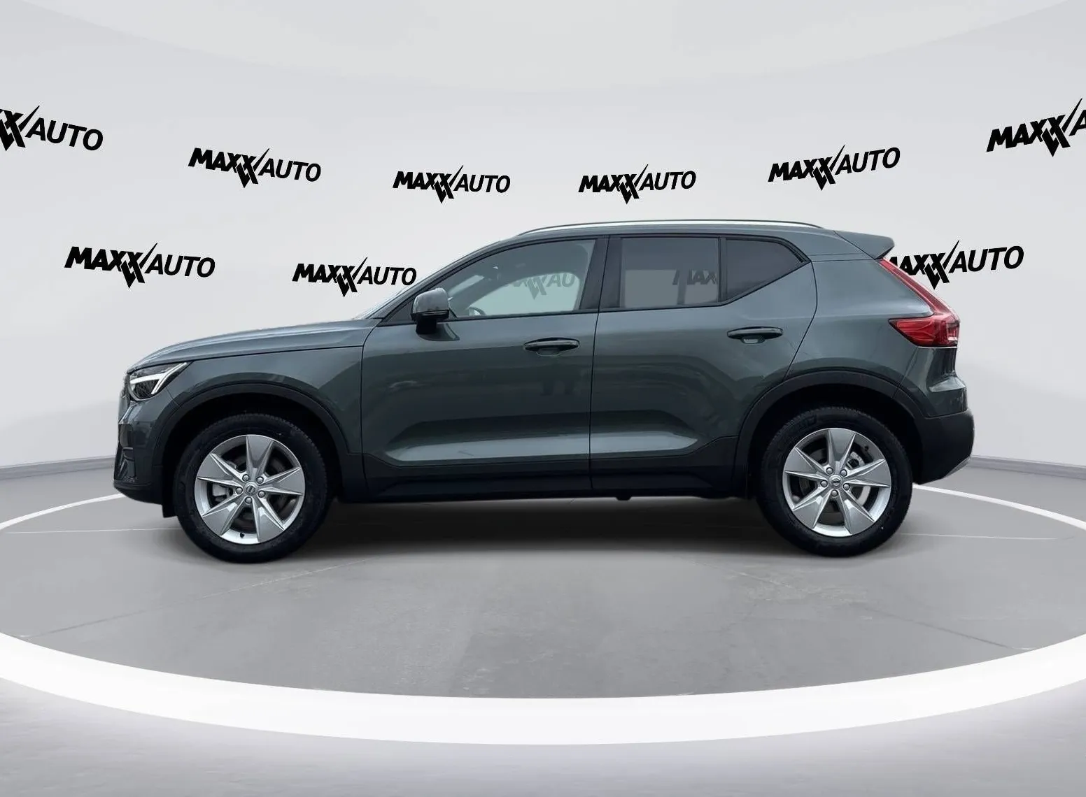 Zunanja slika - Volvo XC40 - B3 P Core AT DCT... - 8