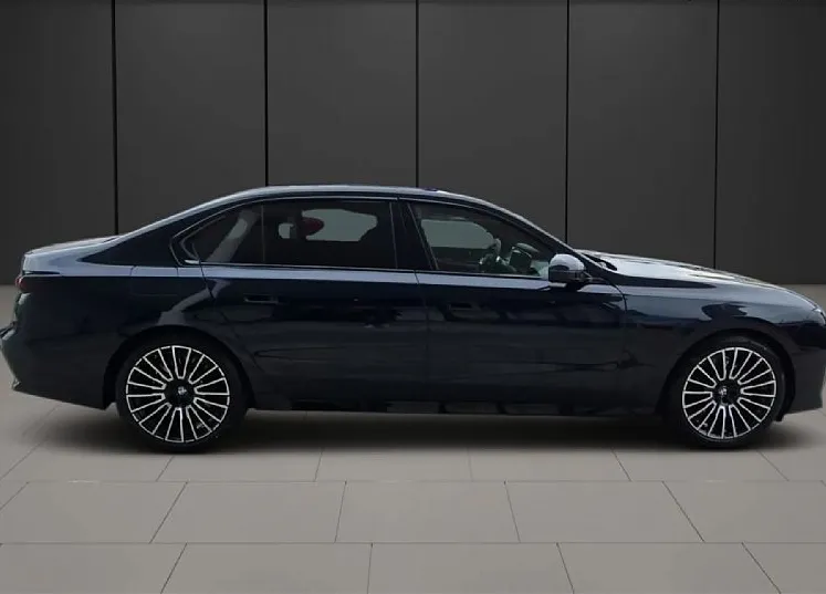 Zunanja slika - BMW Serija 7 - : 740d xDrive BMW INDIVIDUAL - 3