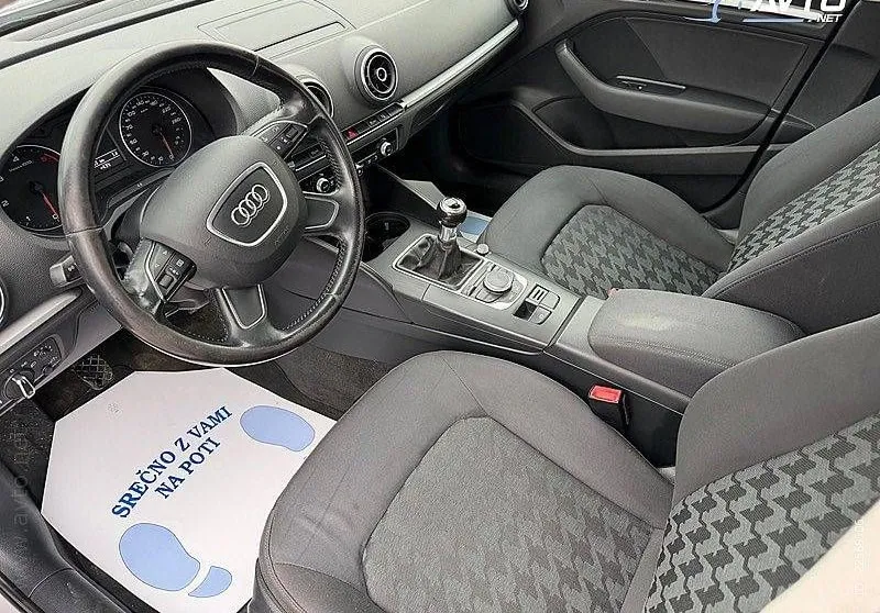 Notranja slika - Audi A3 - 1.6 TDI Ambiente 81 kW... - 7