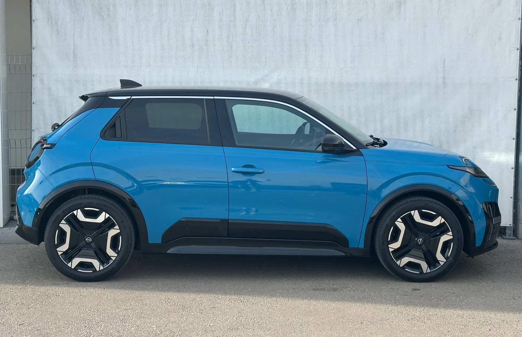 Zunanja slika - Nissan Micra - Evolve EV52kWh - 3