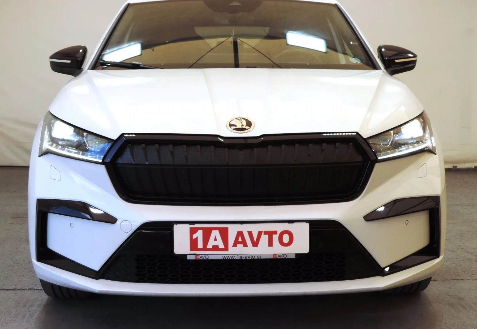 Zunanja slika - Škoda Enyaq - IV 80 Sport Line PANORAMA-ALCANTARA-KAMERA - 2