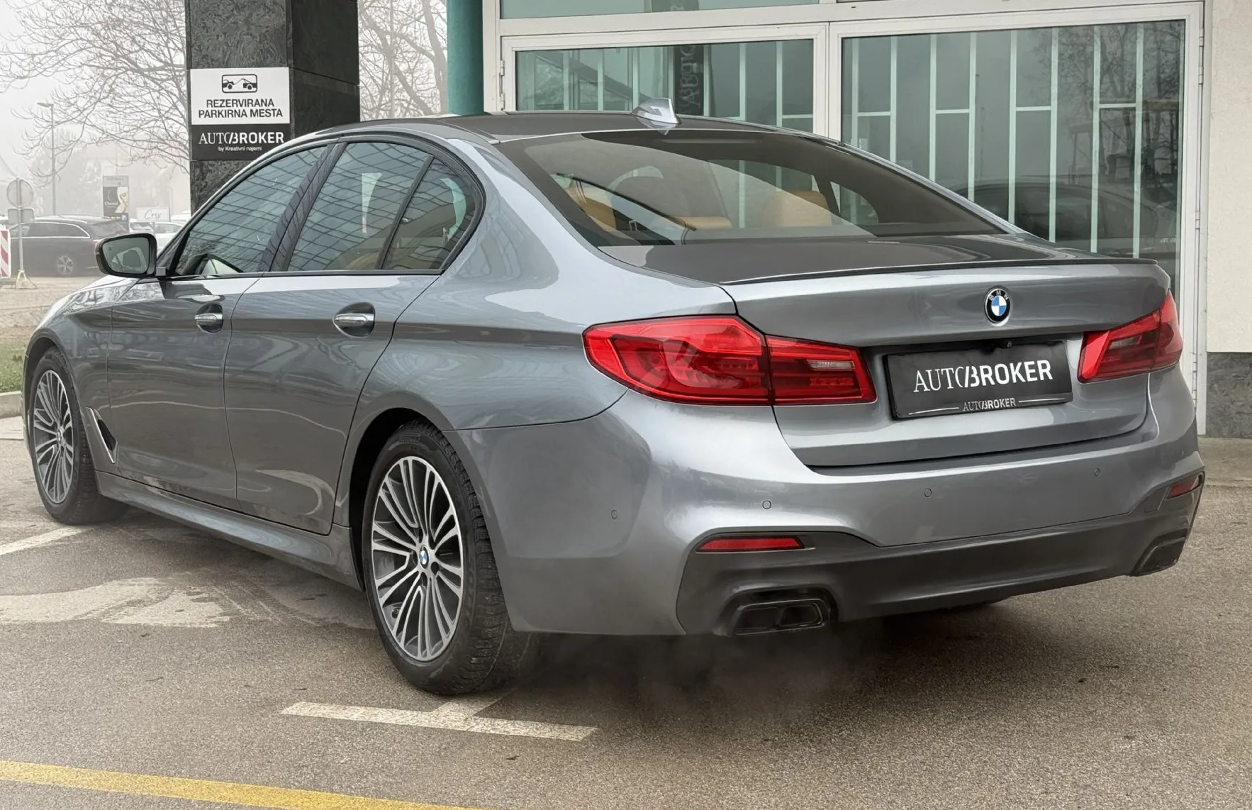 Zunanja slika - BMW Serija 5 - : M550i xDrive – masaža. HUD. M paket. WEBASTO - 7