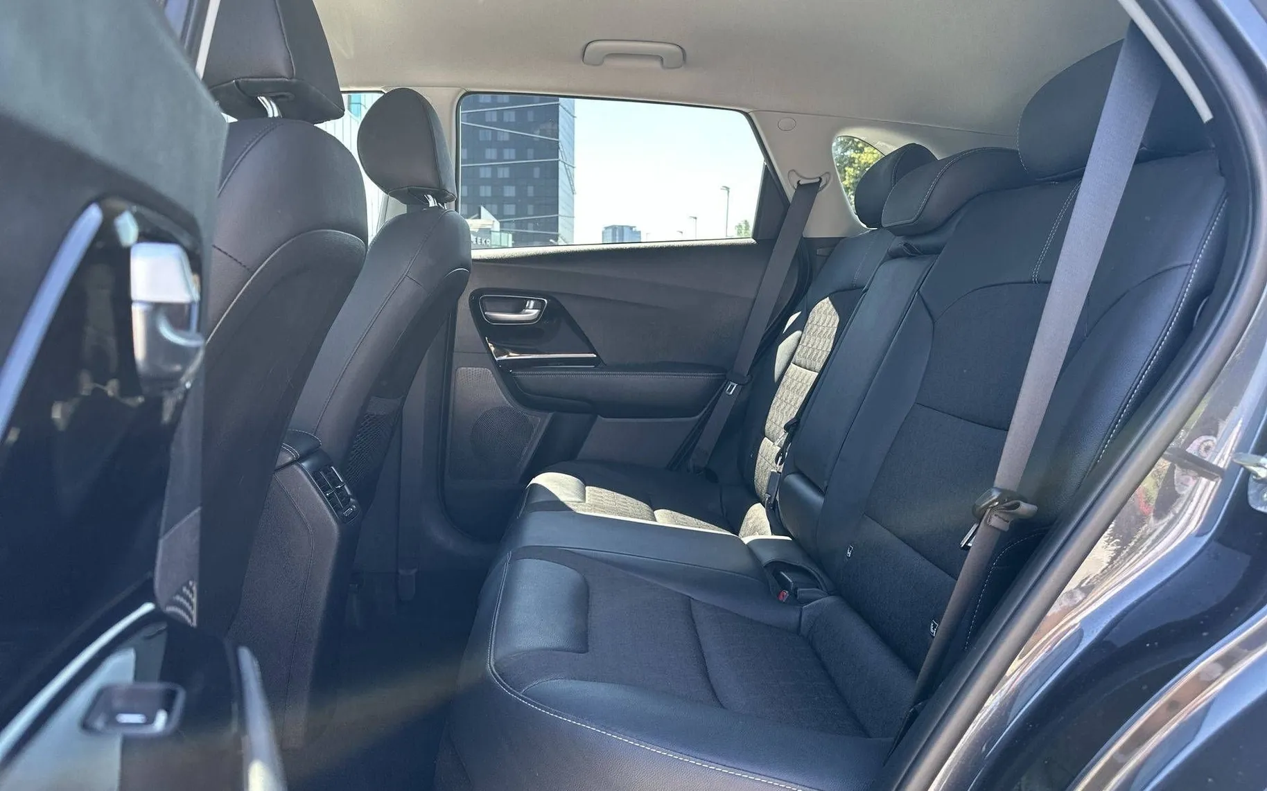 Notranja slika - KIA Niro - 1.6 HEV DCT - 11