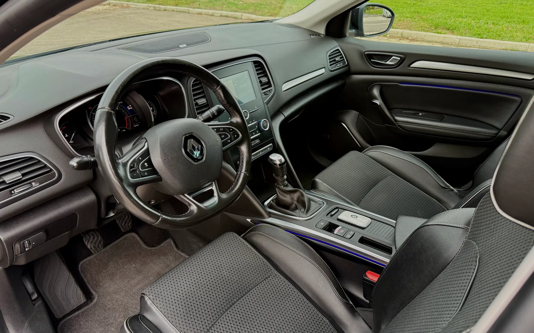 Poročilo o preverjanju vozila - Renault Mégane - Berline dCi 130 Energy Bose (*slike v oglasu) - 6