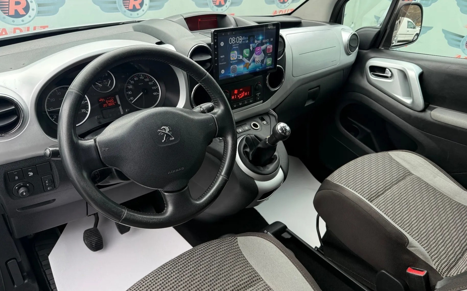 Zunanja slika - Peugeot Partner - 1.6HDi|NOVE ZIMSKE GUM|CAM|PARKSENZ|GRETJ.SEDEŽEV| - 8