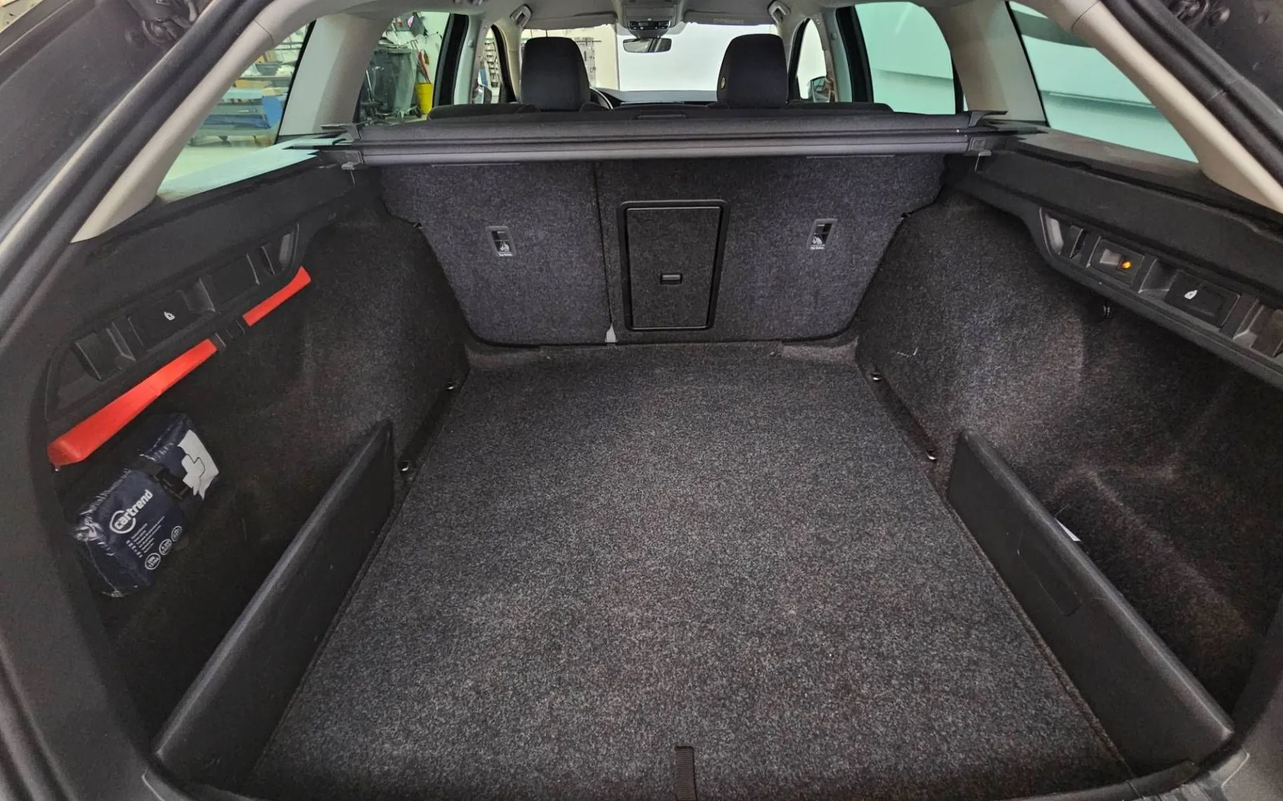 Notranja slika - Škoda Octavia - Combi 1.5 eTSI Clever DSG - 10