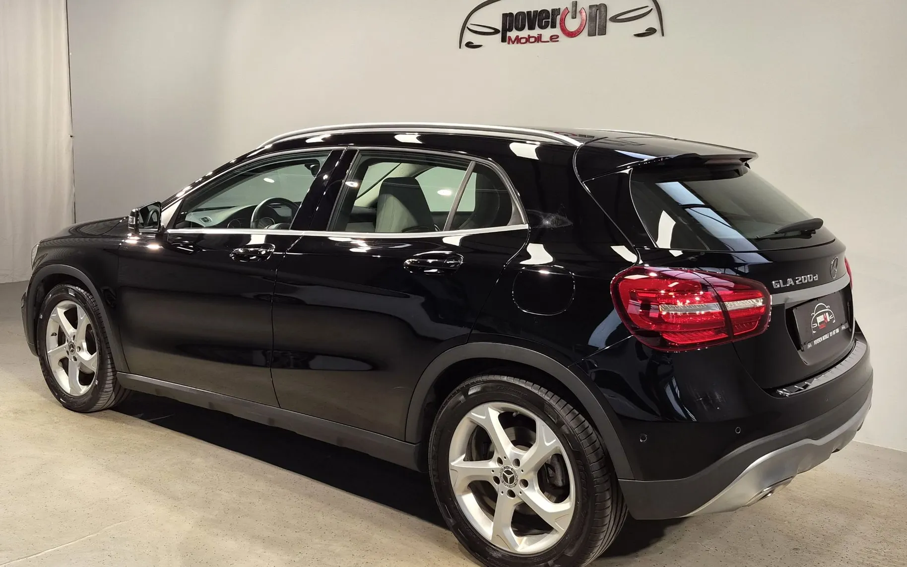 Zunanja slika - Mercedes-Benz GLA-Razred - GLA 200 d Avt.URBAN 1.LAST SLO TEMP KAM KEYLESS - 3