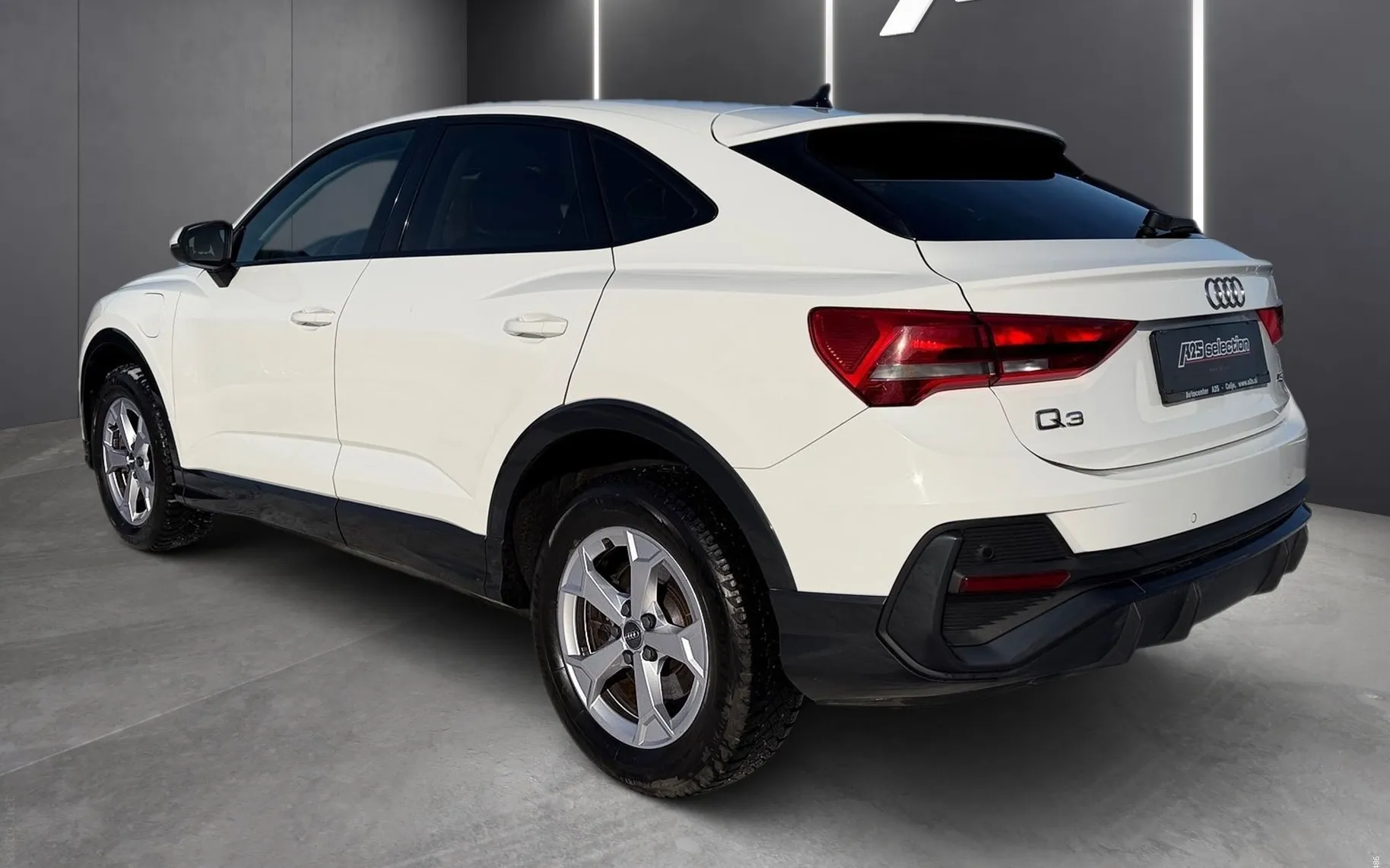 Zunanja slika - Audi Q3 Sportback - 45 TFSI e S tronic 180 245 S Line-LED-Virtual... - 4