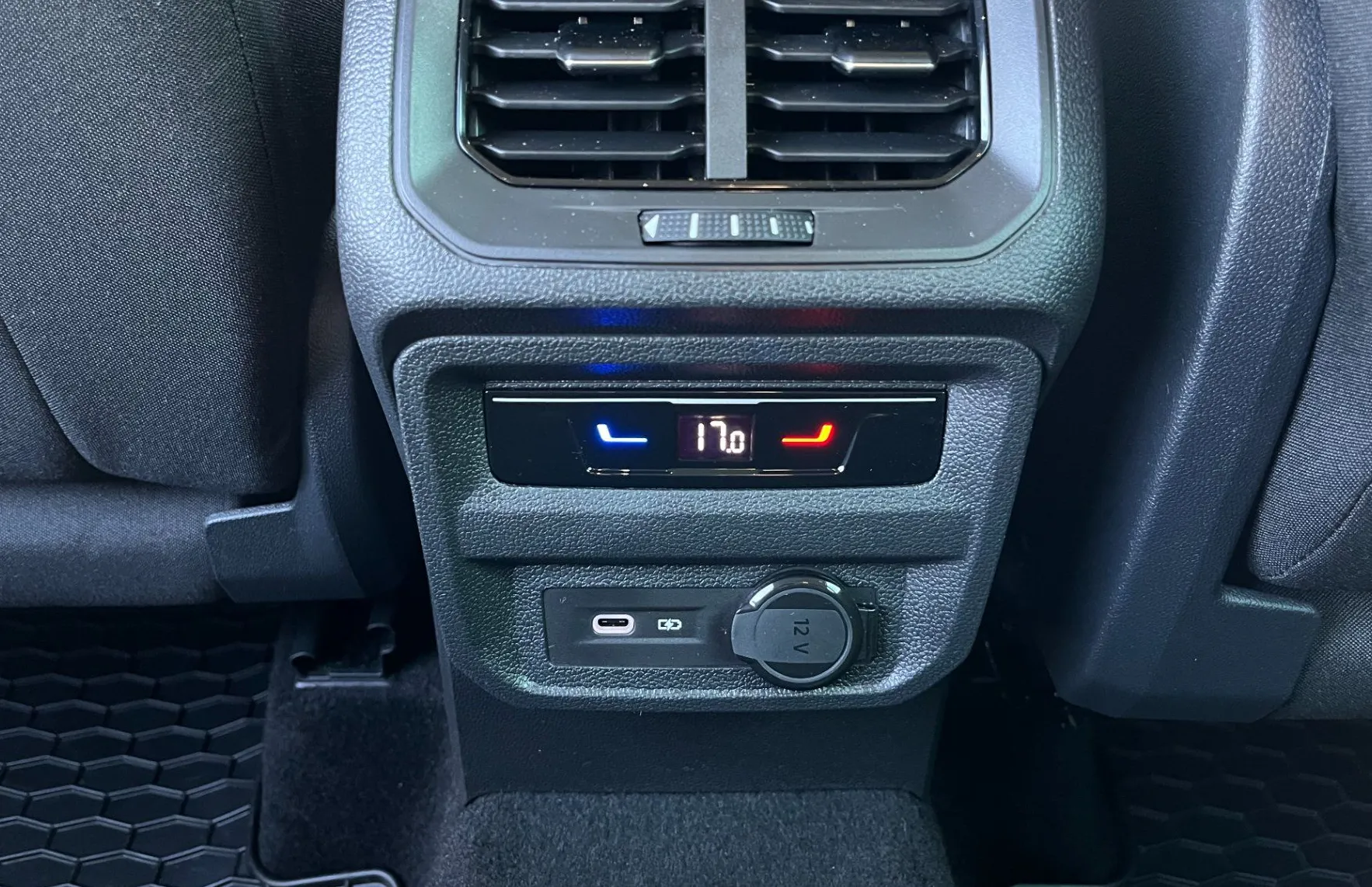 Zunanja slika - Volkswagen Tiguan - 2.0 TDI BMT Life - 10