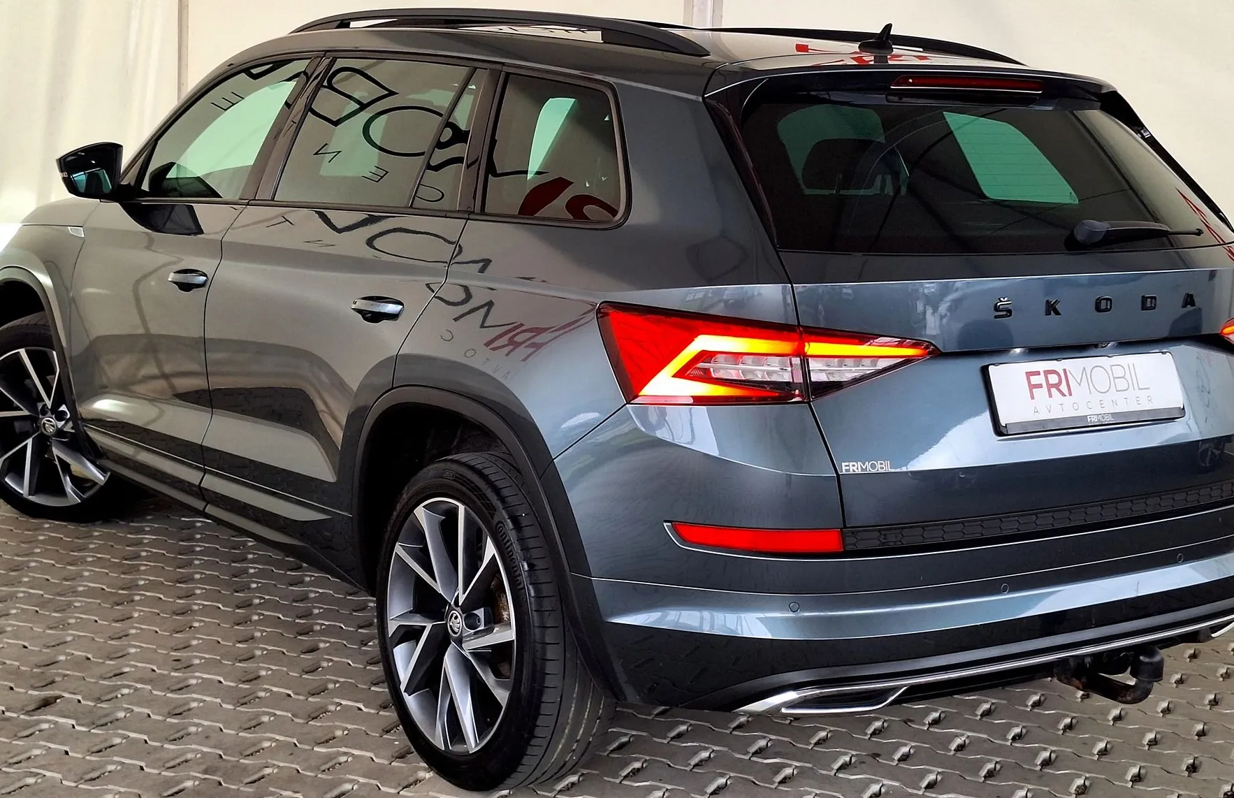 Zunanja slika - Škoda Kodiaq - Sportline 2.0 TDI 4X4 DSG•VIRTUAL•AMBIENT•PANORAMA - 4