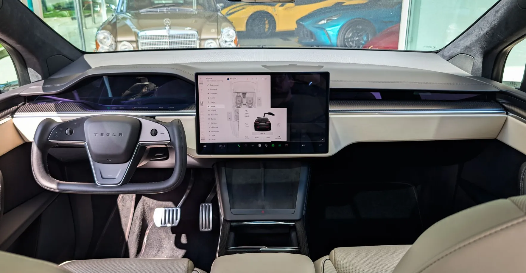 Zunanja slika - Tesla Model X - Plaid All-Wheel Drive Yoke Avtopilot kljuka - 10