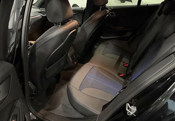 Zunanja slika - BMW Serija 1 - : 118d M-Sport BLACK 1.LASTNIK RADAR VIRTUAL KAMERA - 11