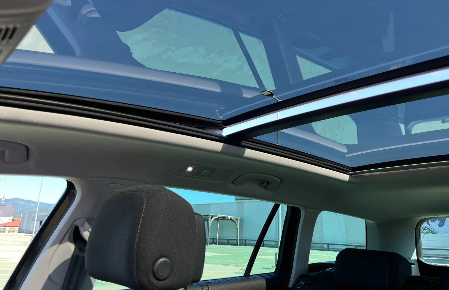 Zunanja slika - VW Passat - Variant 2.0 TDI BMT DSG. VZR KAM. PANO. ACC. 2X PDC. LED - 16