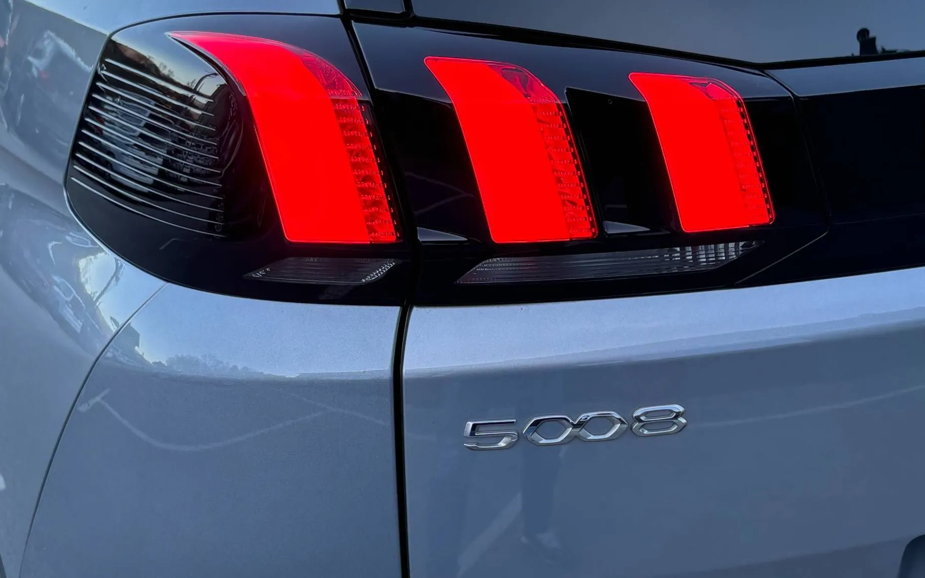 Zunanja slika - Peugeot 5008 - 1.2 PURETECH 130 ACTIVE PACK EAT8 LED-KAMERA-NAVI - 19