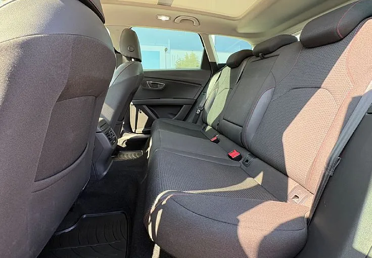 Zunanja slika - Seat Leon - ST 2.0 TDI DSG FR Start Stop - Vlečna kljuka - 6