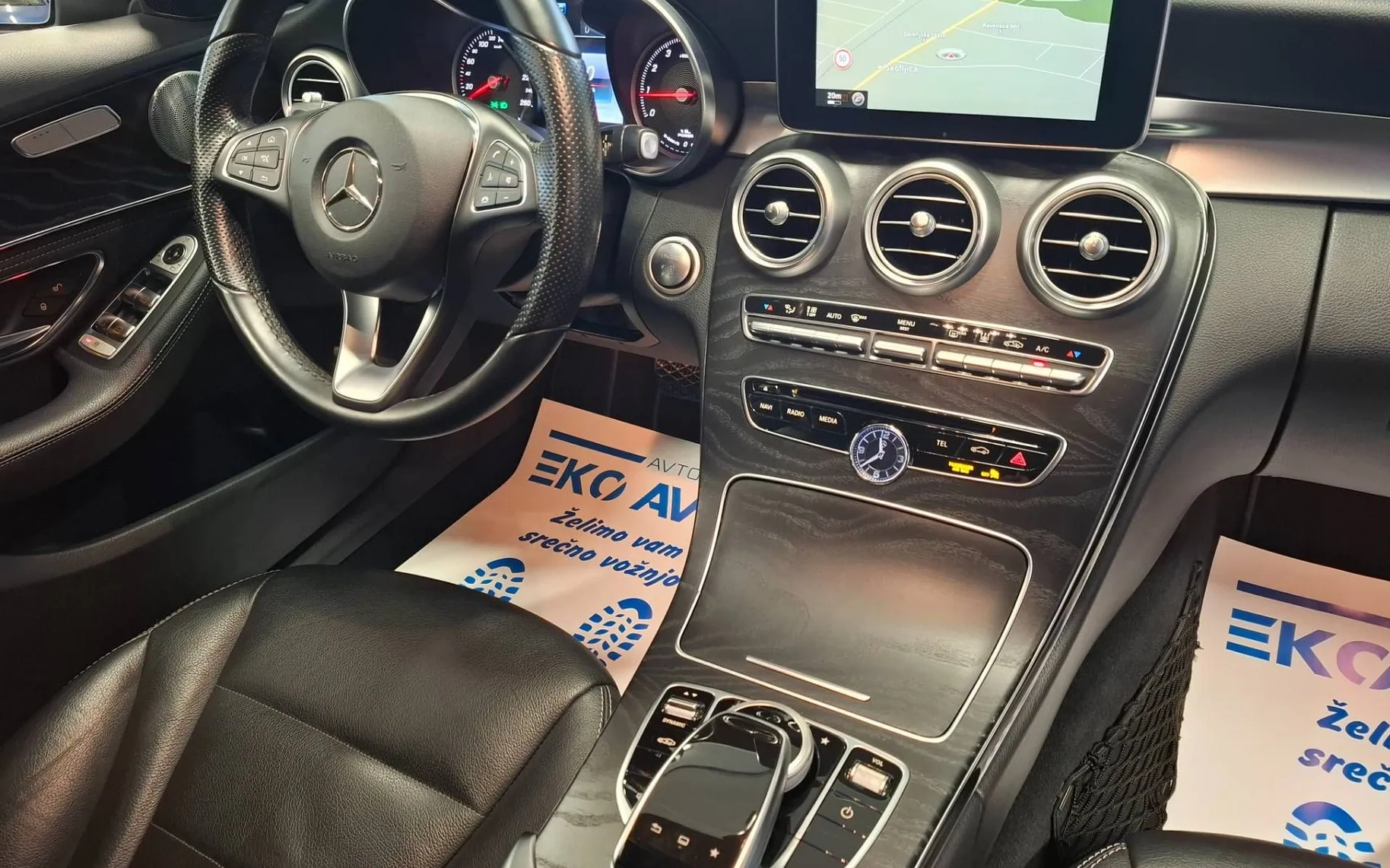 Notranja slika - Mercedes-Benz C-Razred - C 350 e EXCLUSIVE-SLO-1LASTNIK-KOT NOV - 11