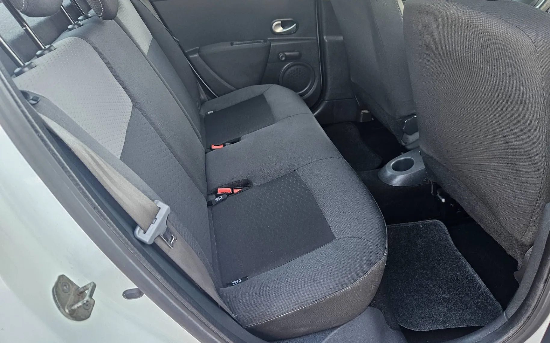 Notranja slika - Renault Clio - 1.2 16V SLO KLIMA - 11