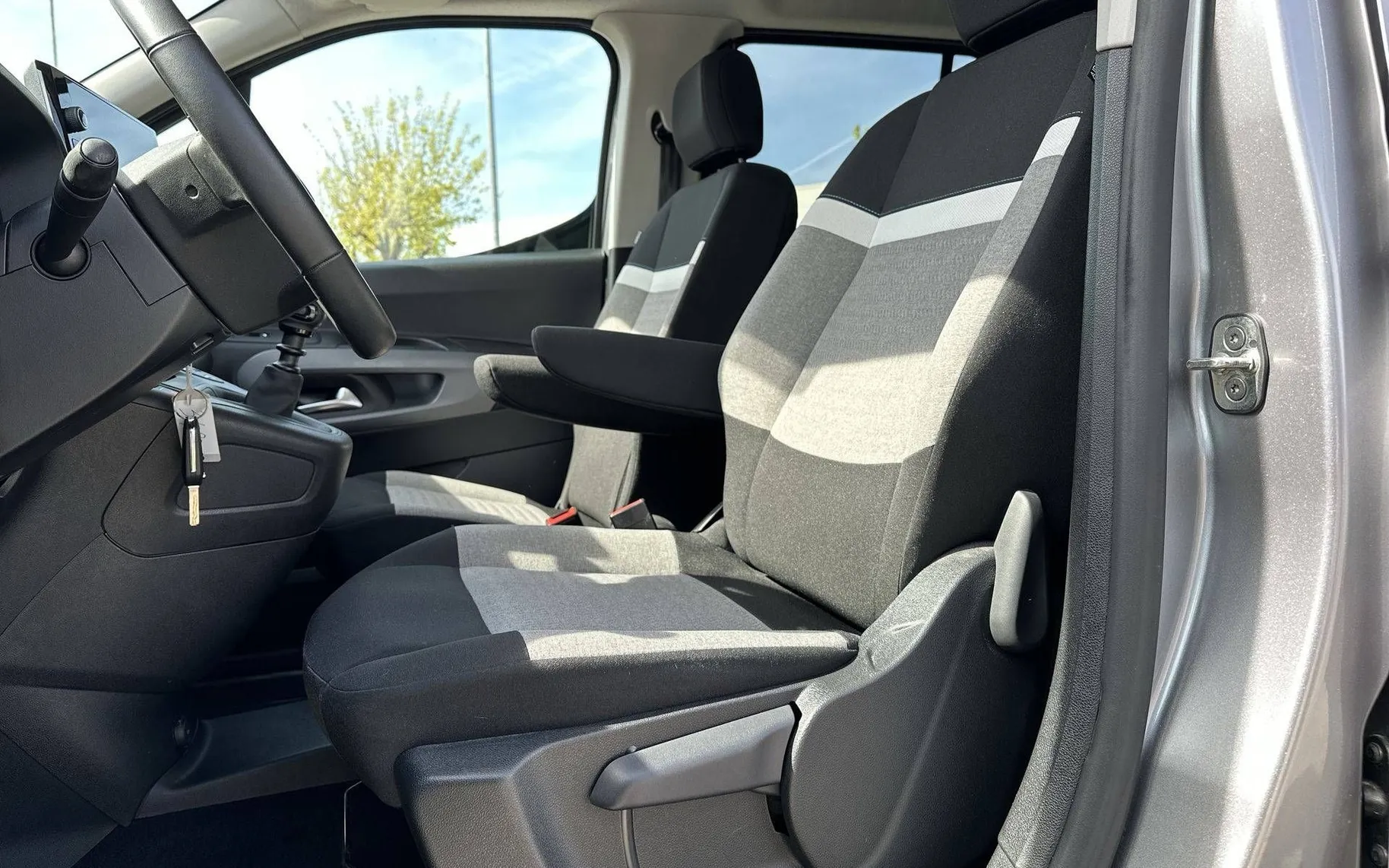 Notranja slika - Citroën Berlingo - 1.5 BlueHDI 130 S S Max MT - 10