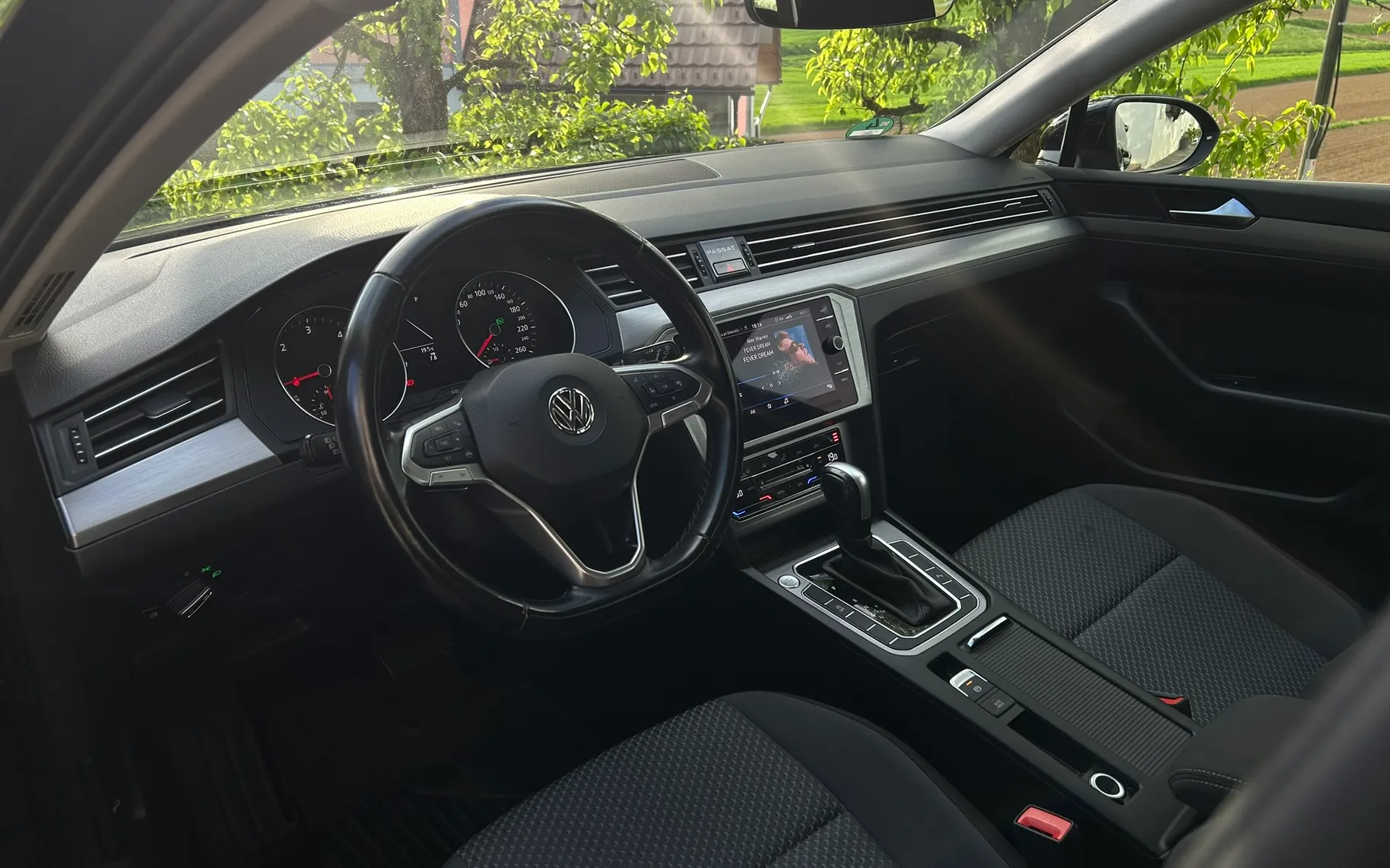 Notranja slika - VW Passat - Variant 2.0 TDI DSG, ELKTRIČNA KLJUKA, KAMERA Premium - 7
