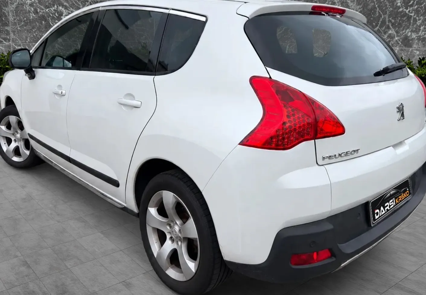 Zunanja slika - Peugeot 3008 - Style 1.6 HDi SLOVENSKI PANORAMA NAVI PDC ALU - 3