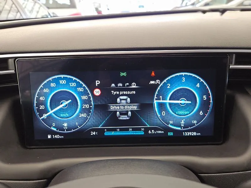 Zunanja slika - Hyundai Tucson - 1.6 CRDi MHEV 48V Premium DCT ACC LANE KEYLESS - 15