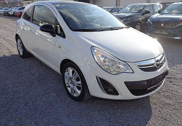 Zunanja slika - Opel Corsa - Color Edition 1.4 16V -SAMO 96.000km -BERI OPOMBE - 2