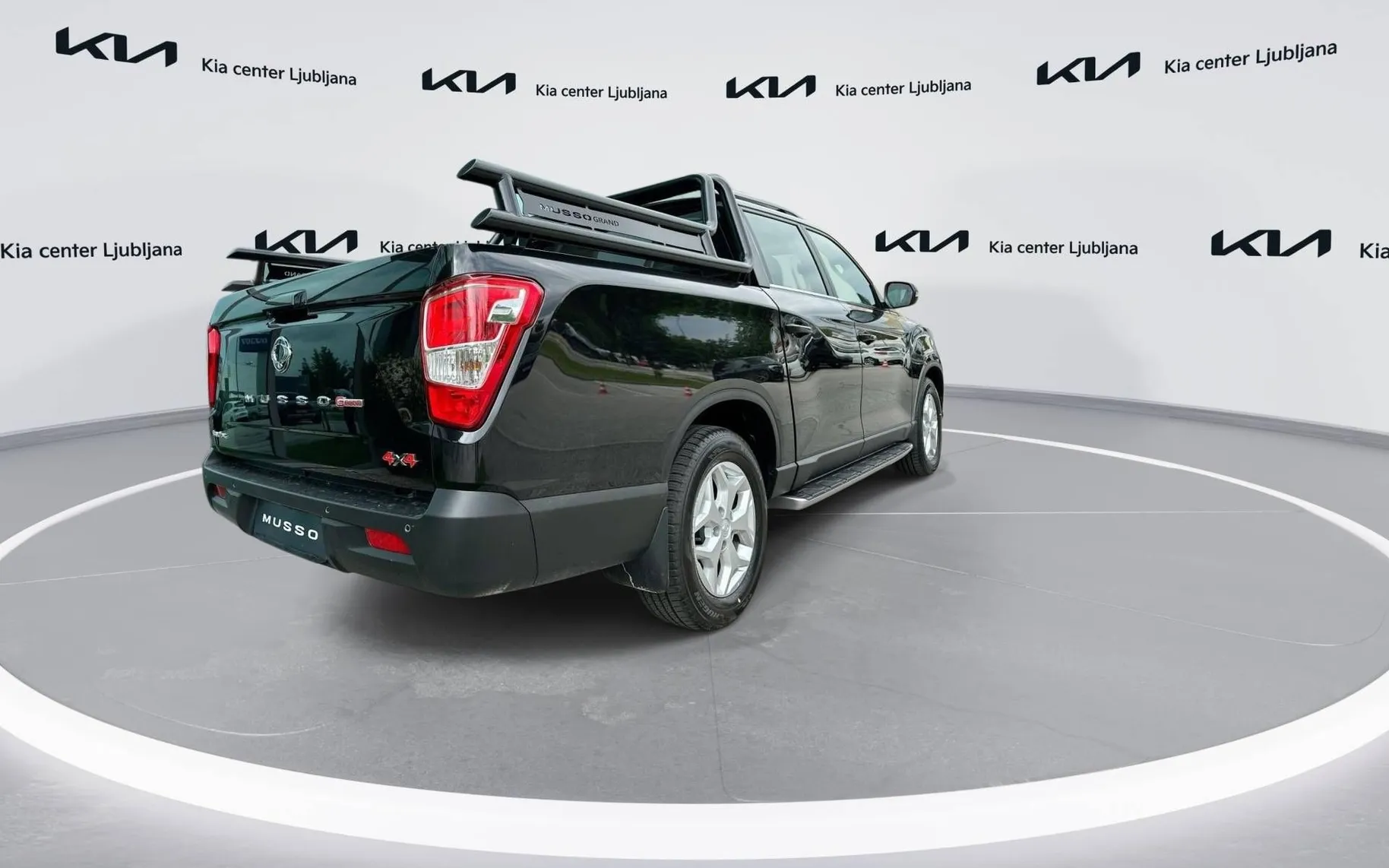 Zunanja slika - SsangYong Musso - Grand 2.2 XDi Ultimate 4WD AT... - 5