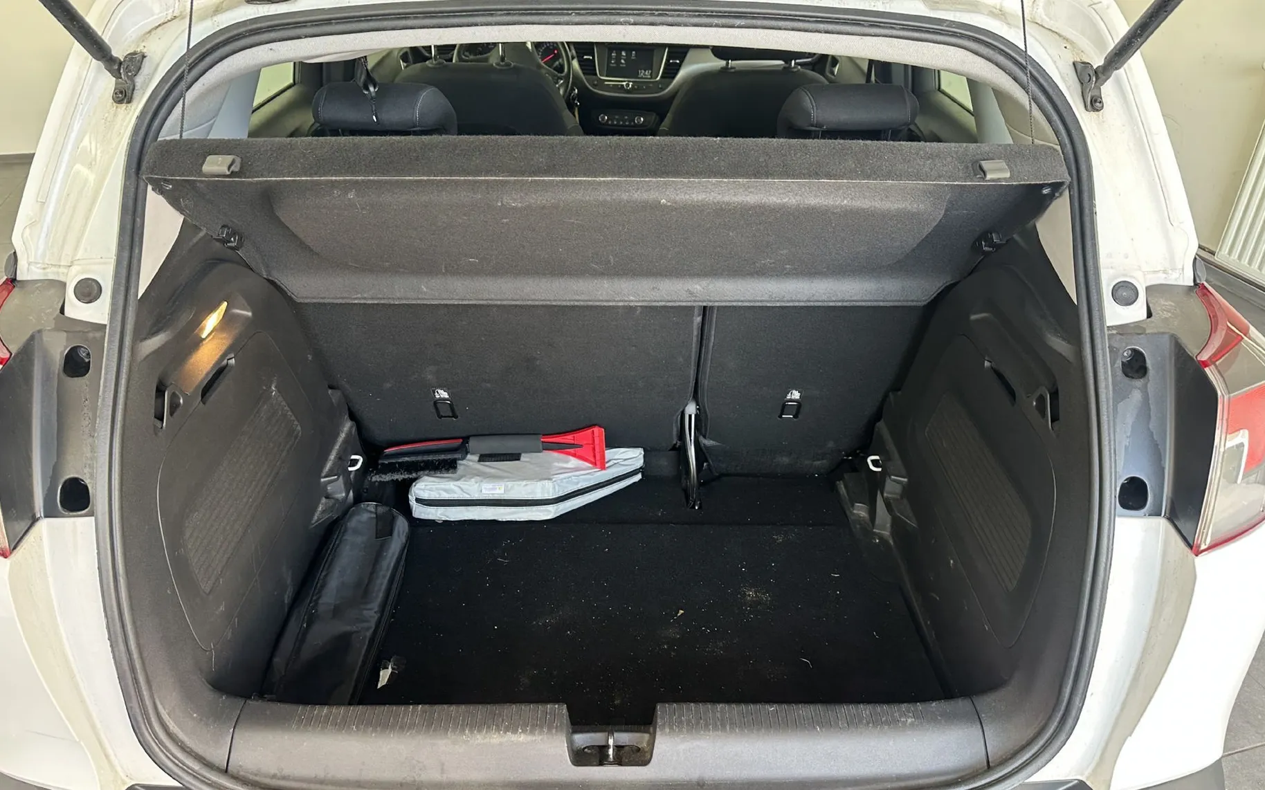 Zunanja slika - Opel Crossland X - 1.2 61KW.1 lastnik.12 mesečno jamstvo - 17