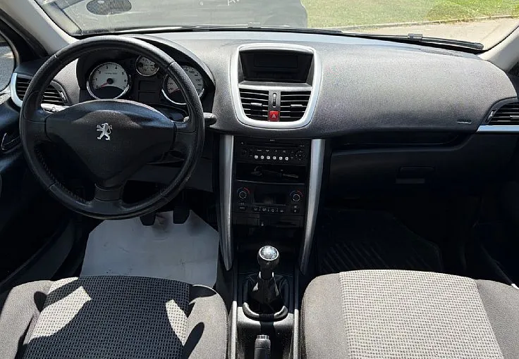 Zunanja slika - Peugeot 207 - Premium 1.4 16V - 1. LASTNICA - 10