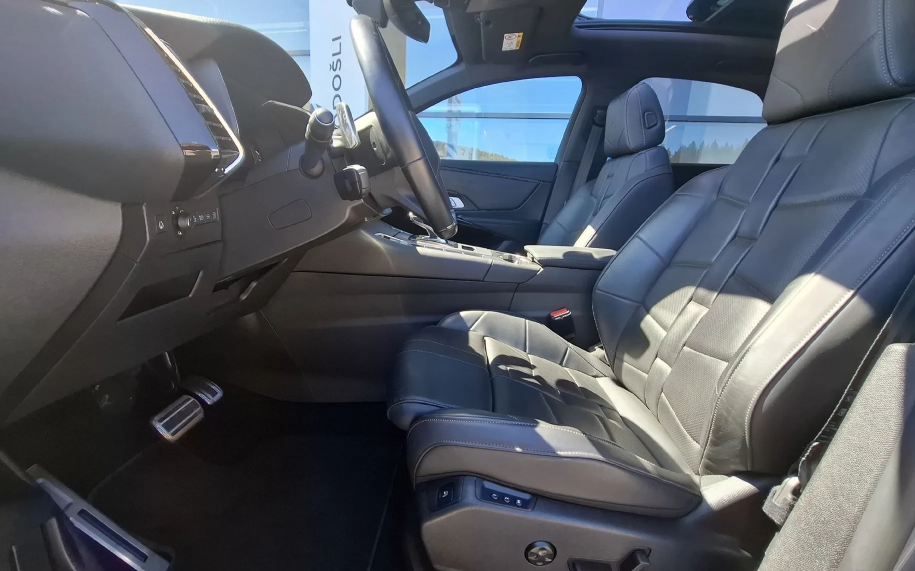 Zunanja slika - DS DS 7 - 4x4 E-Tense 300 Opera AVTOMATIK - BOGATA OPREMA - 10