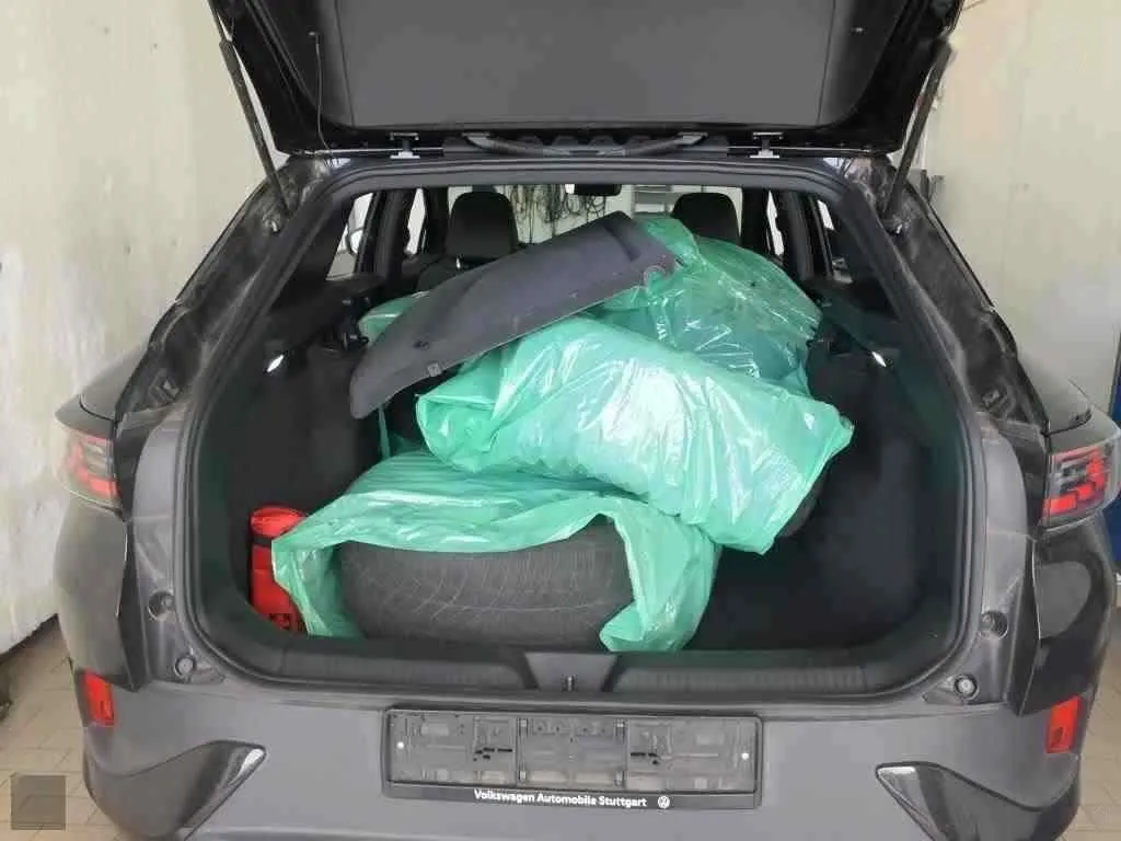 Zunanja slika - Volkswagen ID.4 - GTX NEMŠKI+4ALU.4x4.PANORA.KLJUKA.KAMERA.220KW.ACC - 14