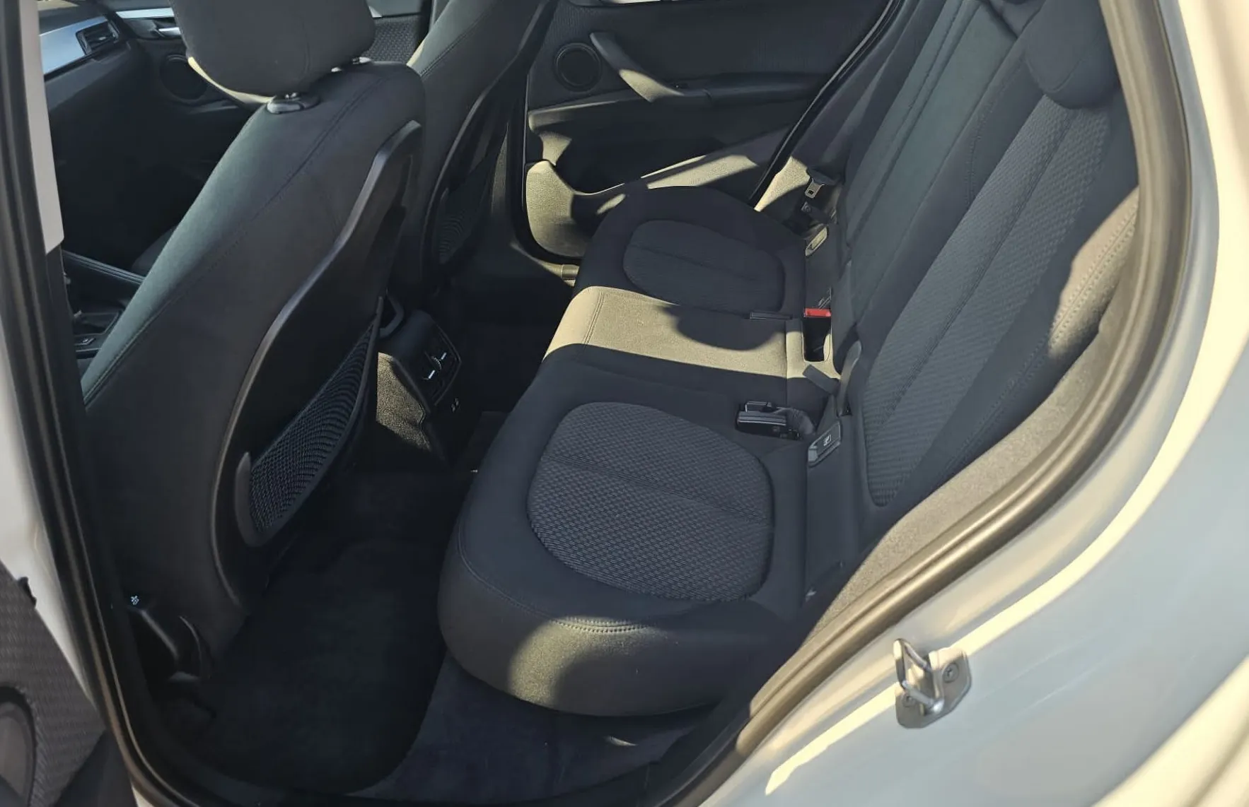 Zunanja slika - BMW X1 - serija : xDrive18d Advantage|navi|el prtljažnik|fulLED| - 9