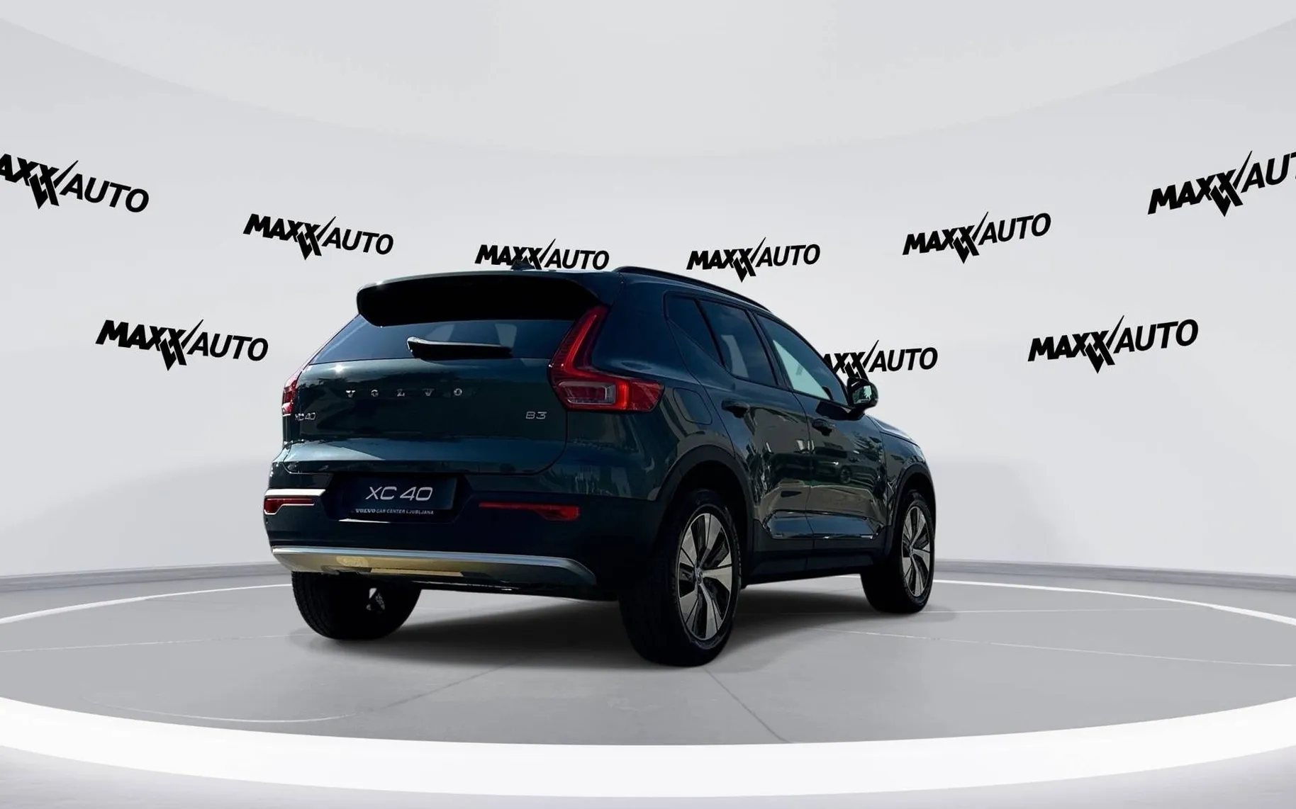 Zunanja slika - Volvo XC40 - B3P Core Avt. - 5