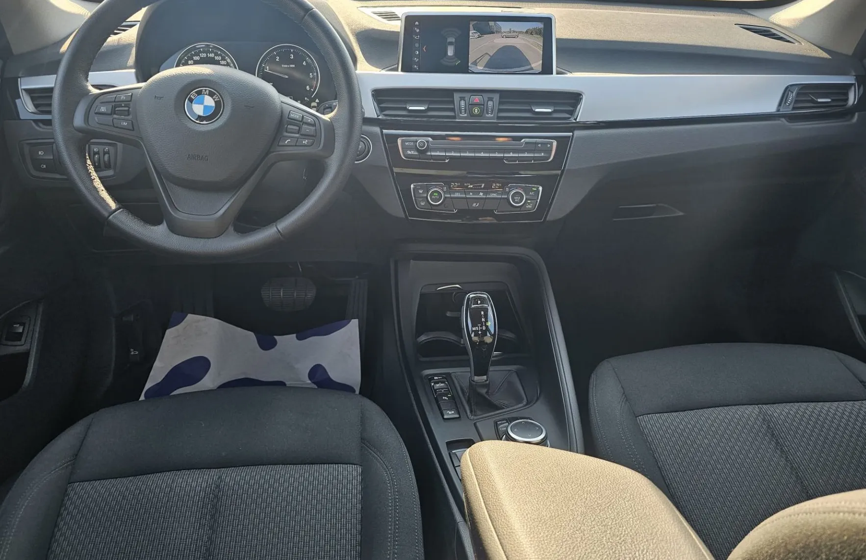 Zunanja slika - BMW X1 - serija : xDrive18d Advantage|navi|el prtljažnik|fulLED| - 8