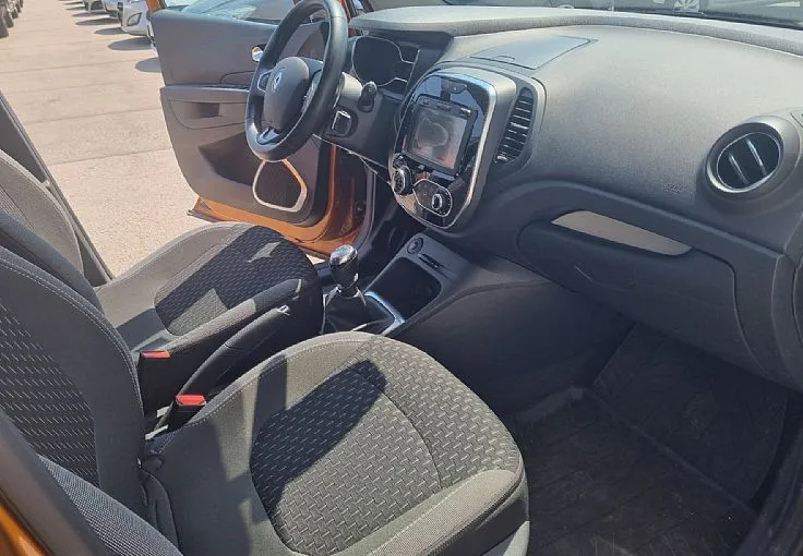 Zunanja slika - Renault Captur - 120  Dynamique S S.1 LASTNIK.SERVISNA.17 COLL - 8