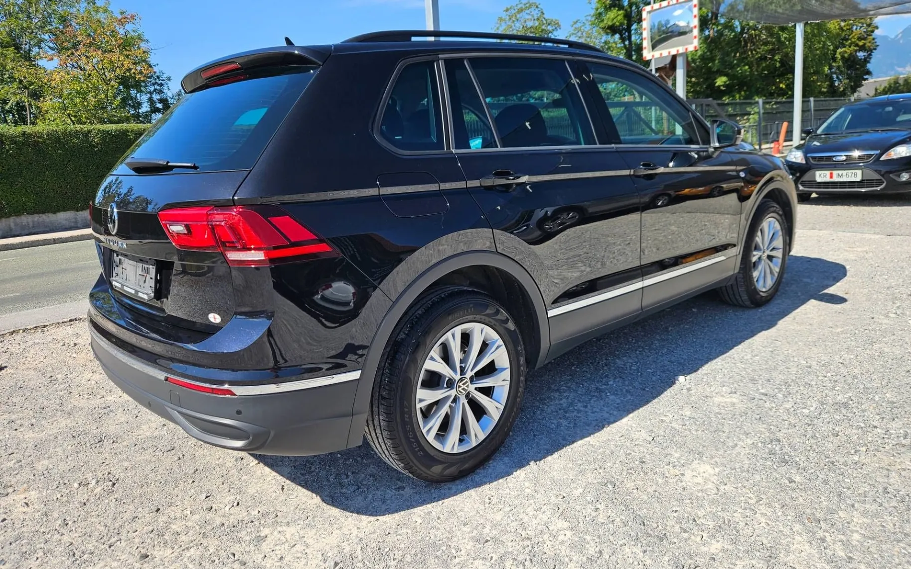 Zunanja slika - Volkswagen Tiguan - 2.0 TDI BMT AVT. 1.LASTNIK SLO KAMERA VIRTUAL NA.. - 3