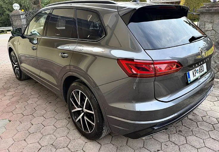 Zunanja slika - Volkswagen Touareg - 4motion V6 TDI R-LINE 1.LAST BLACK PANO LUFT H-UP - 6