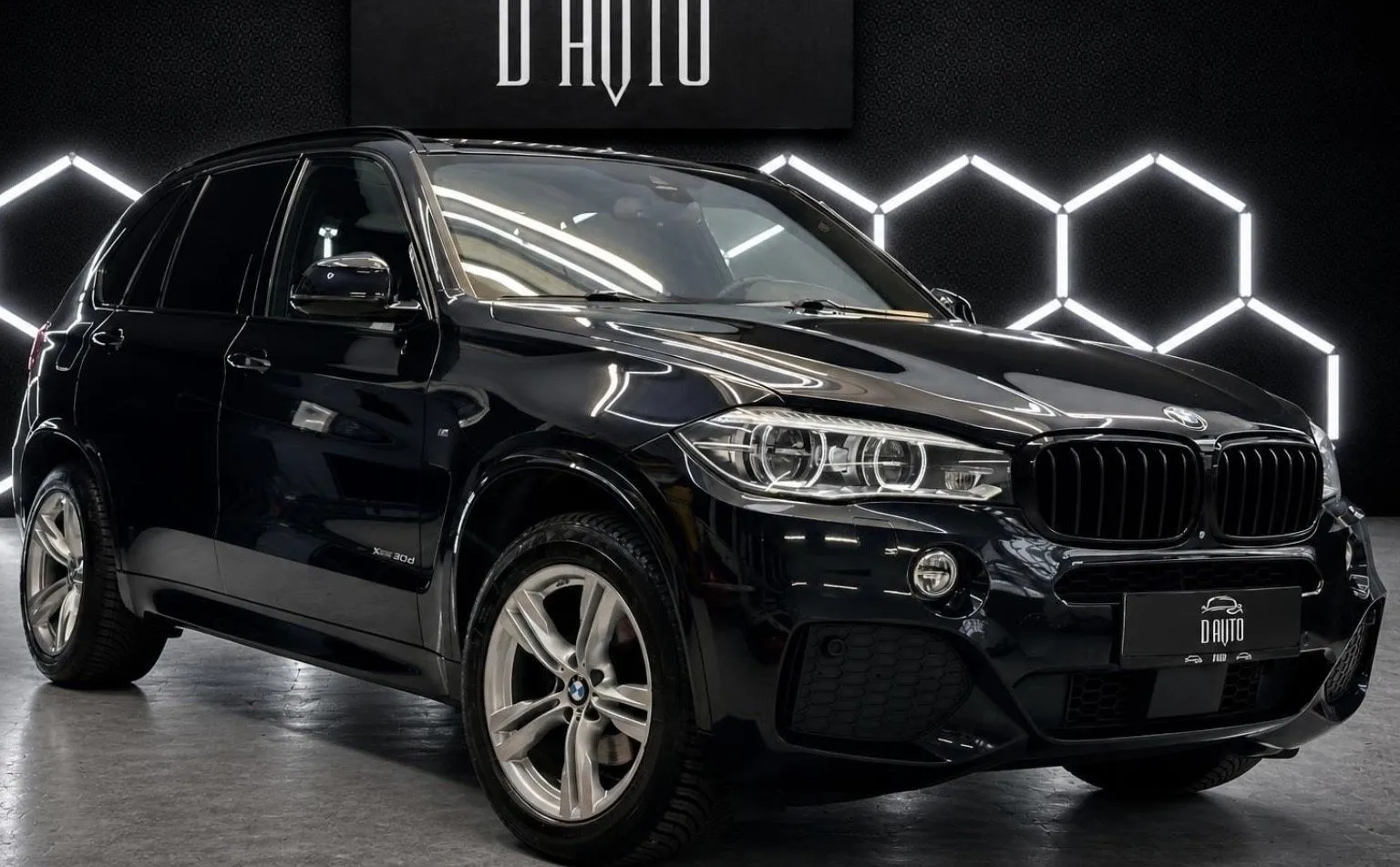 Zunanja slika - BMW serija X5: - xDrive30d M Sport-HUD-SOFT CLOSE-360° -ACC-VIRTUAL - 3