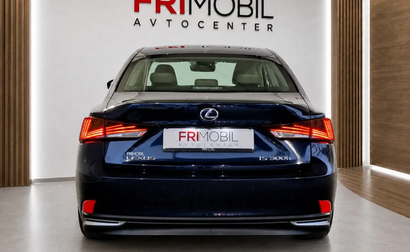 Zunanja slika - Lexus IS - 300h Base - 6