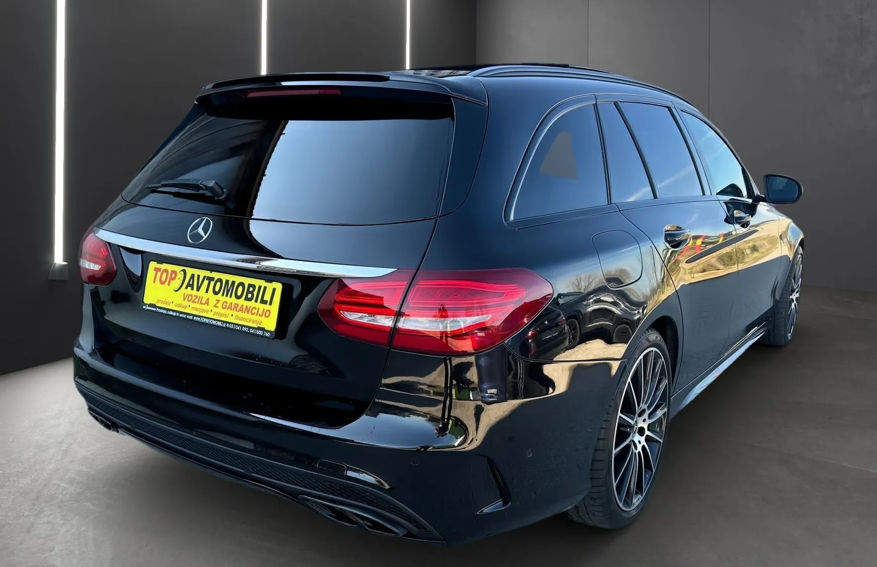 Zunanja slika - Mercedes-Benz C-Razred - 43 AMG 4MATIC MULTIBEAM PANO NAVI PDC 360 KAM TOP - 7