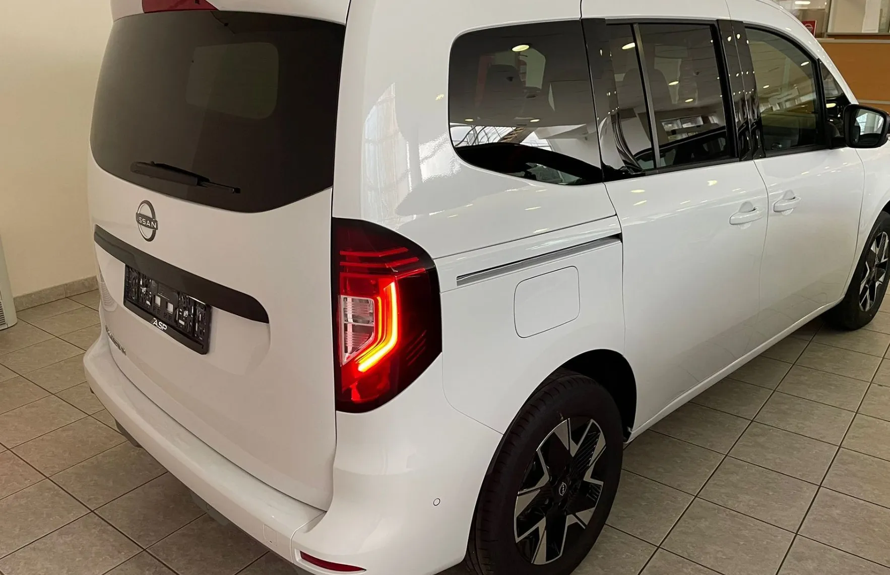 Zunanja slika - Nissan Townstar - Combi L1 1.3 DIG Tekna - 3