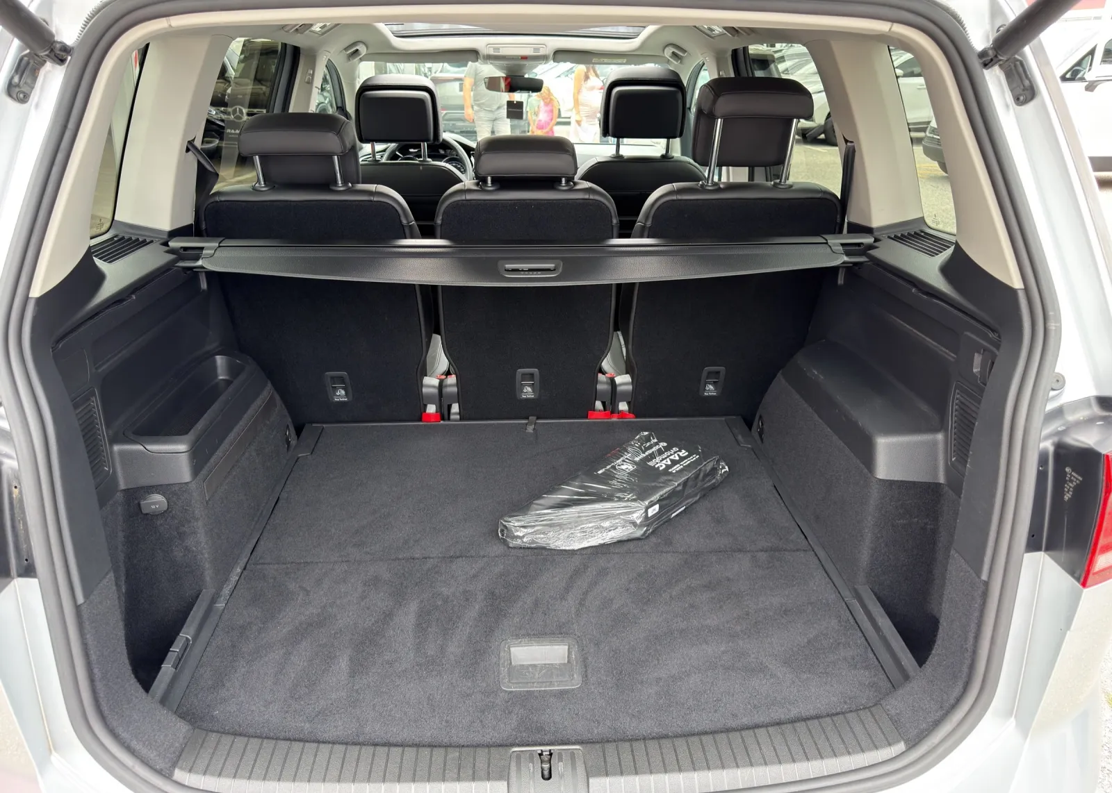 Zunanja slika - Volkswagen Touran - 2,0 TDI BMT Family DSG - 18