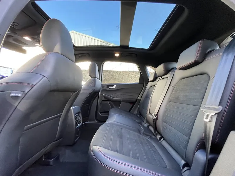 Zunanja slika - Ford Kuga - St-Line X Graphite tech 2.5 Hybrid 190KM FHEV - 9