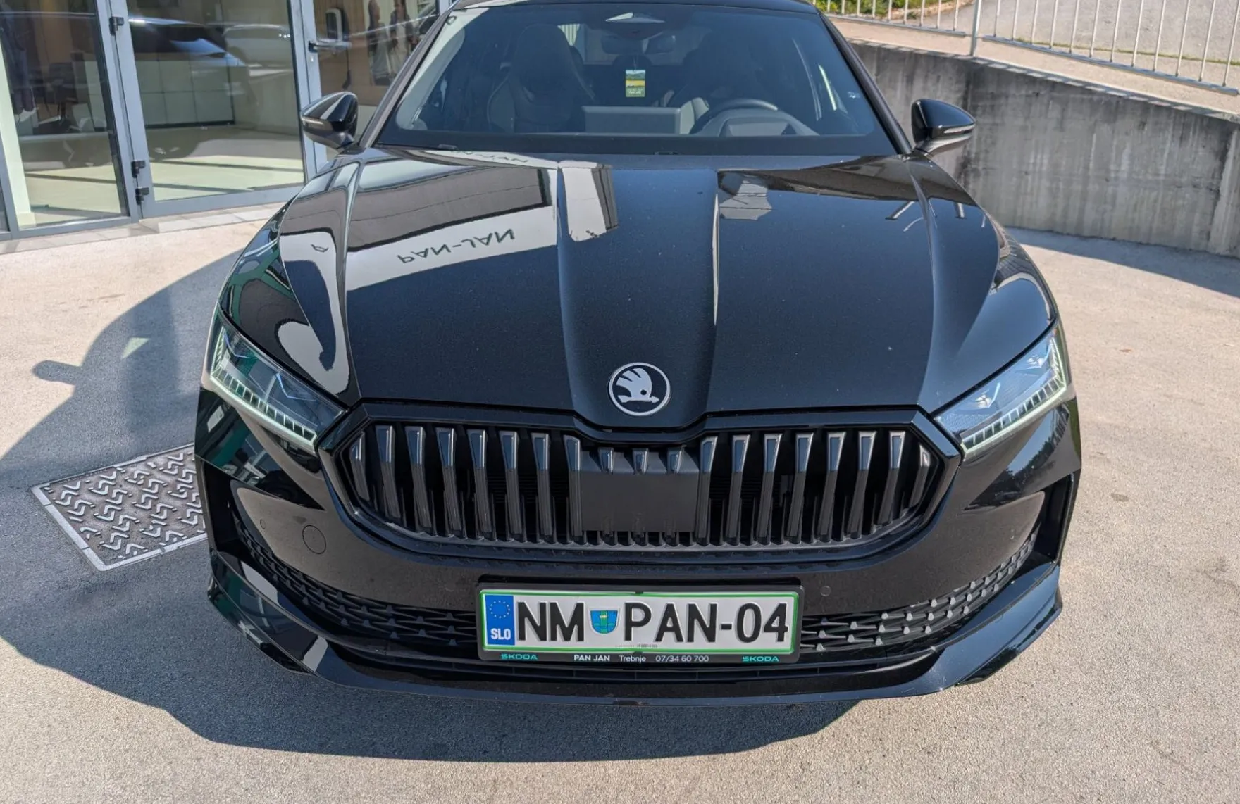Zunanja slika - Škoda Superb - Combi 1.5 TSI PHEV Sportline DSG - 2